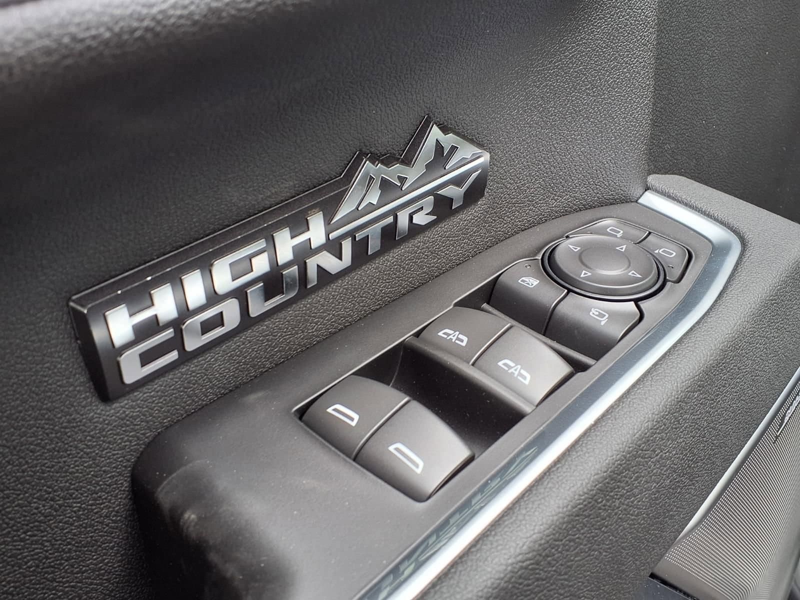 Thumbnail: 2026 Chevrolet Silverado 1500 - 13