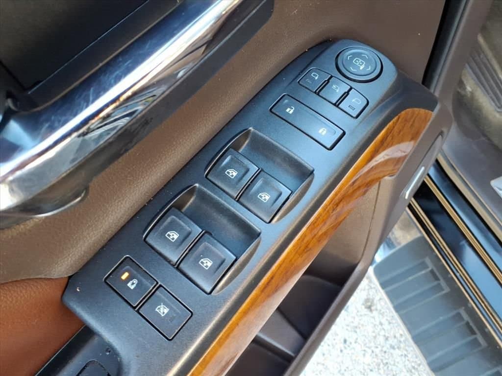 Thumbnail: 2016 Chevrolet Silverado 2500 - 15