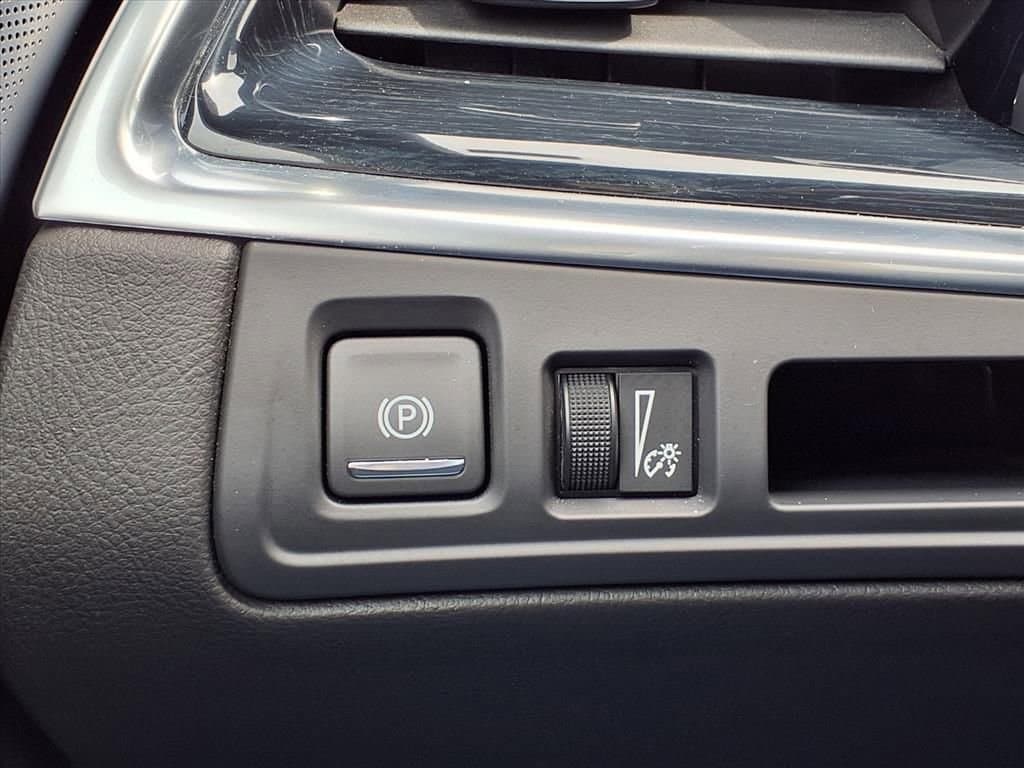 Thumbnail: 2024 Cadillac XT5 - 29