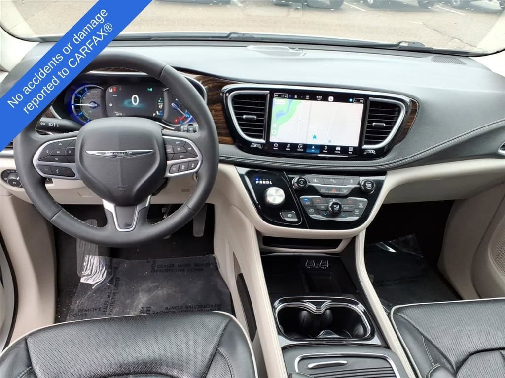 Thumbnail: 2023 Chrysler Pacifica - 29