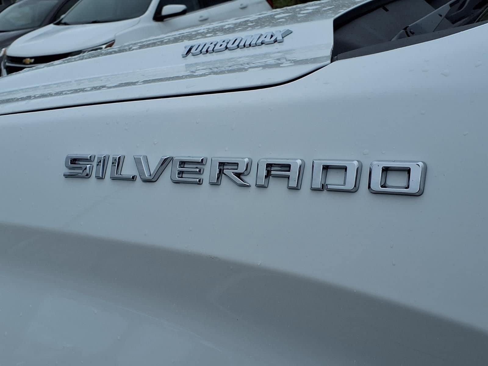 Thumbnail: 2026 Chevrolet Silverado 1500 - 9
