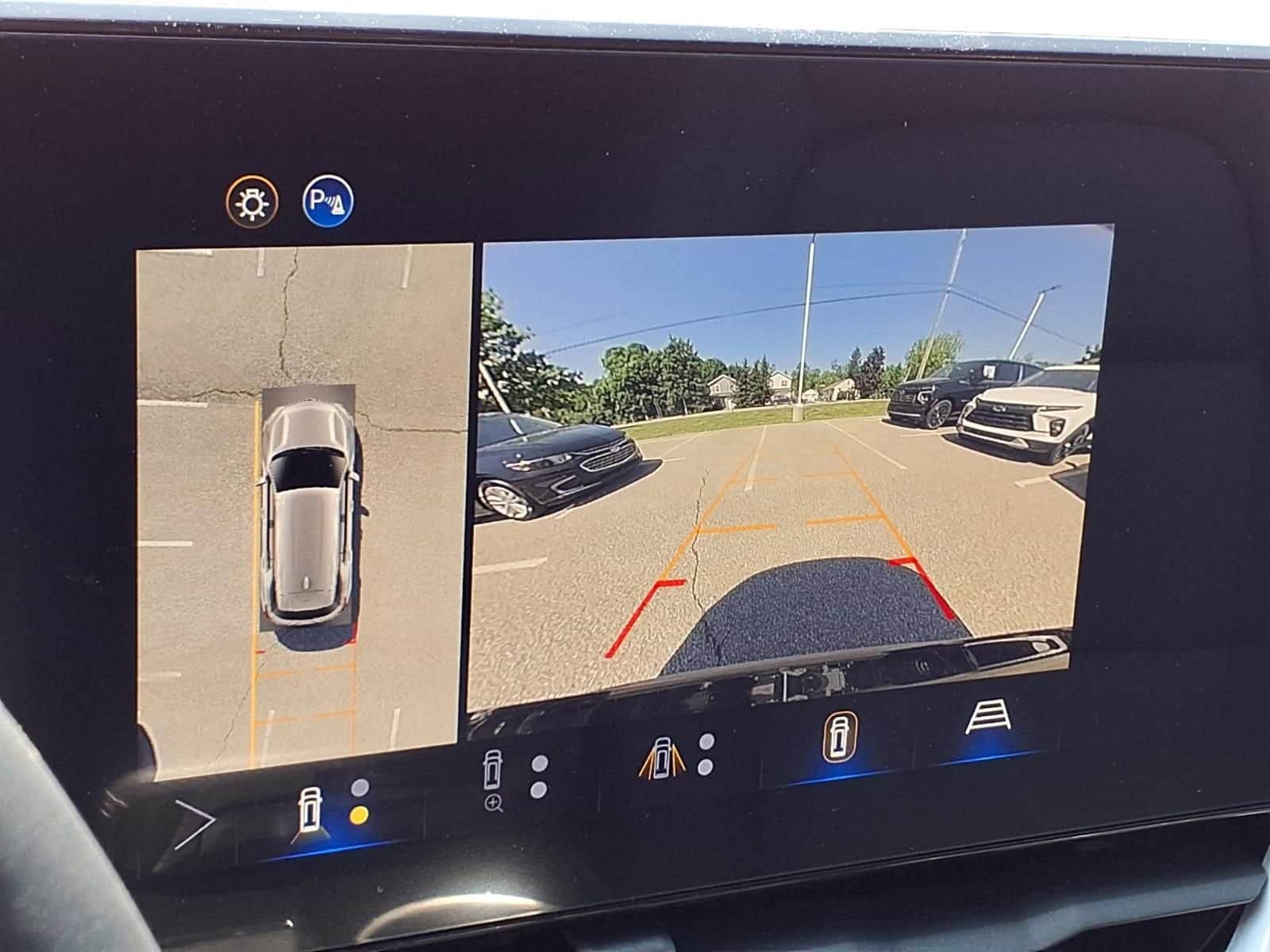 Thumbnail: 2026 Chevrolet Equinox - 19