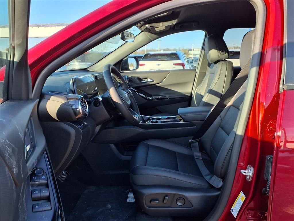 Thumbnail: 2026 Chevrolet Equinox - 13