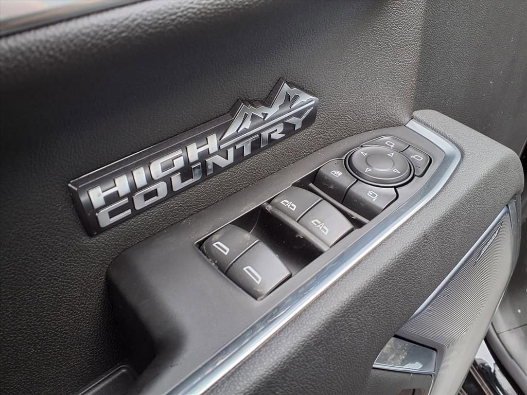 Thumbnail: 2026 Chevrolet Silverado 1500 - 13