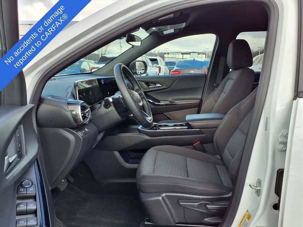 Thumbnail: 2025 Chevrolet Equinox - 16