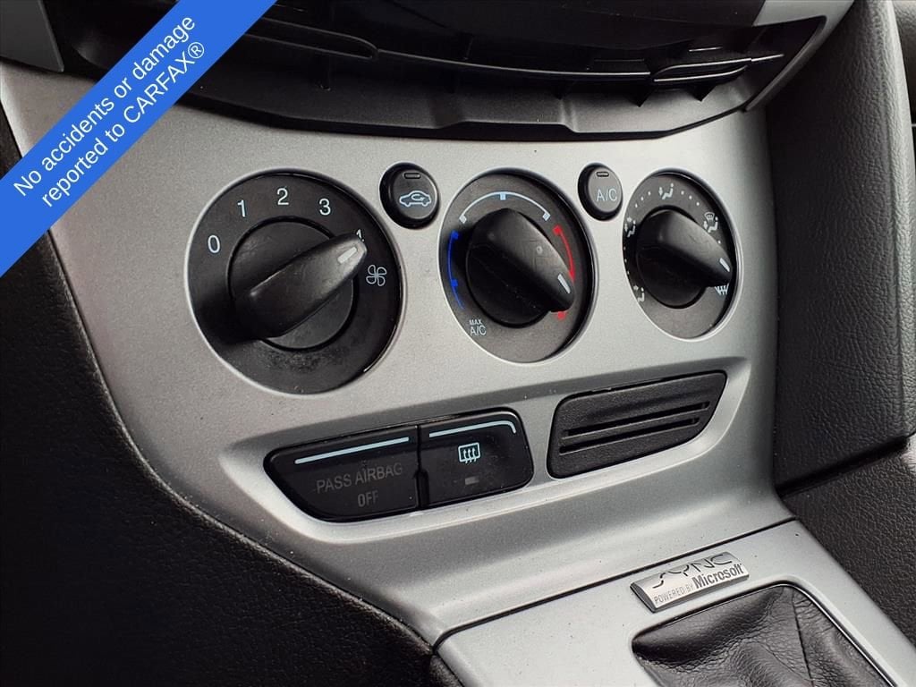 Thumbnail: 2012 Ford Focus - 25