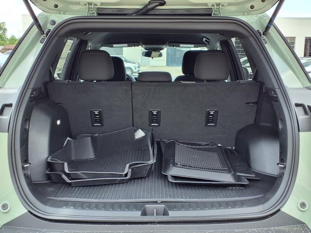 Thumbnail: 2026 Chevrolet Equinox - 8