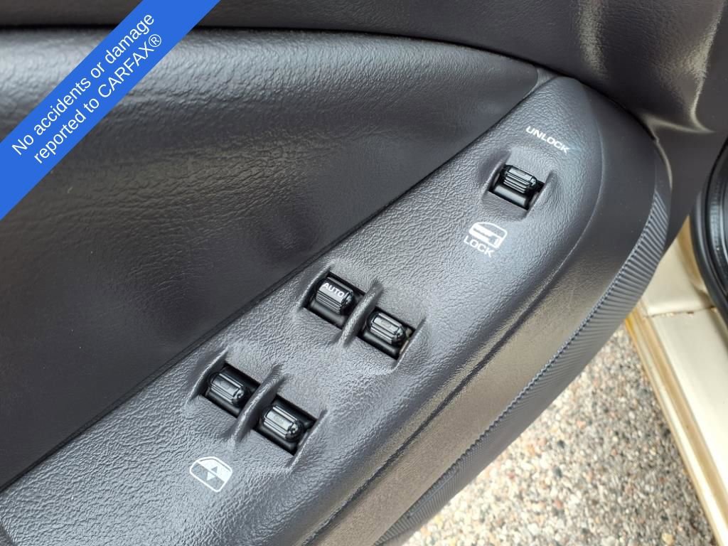 Thumbnail: 2000 Chrysler Sebring - 13
