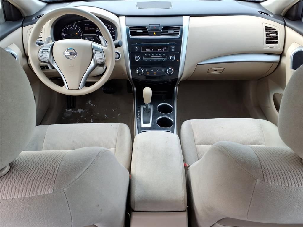 Thumbnail: 2013 Nissan Altima - 11