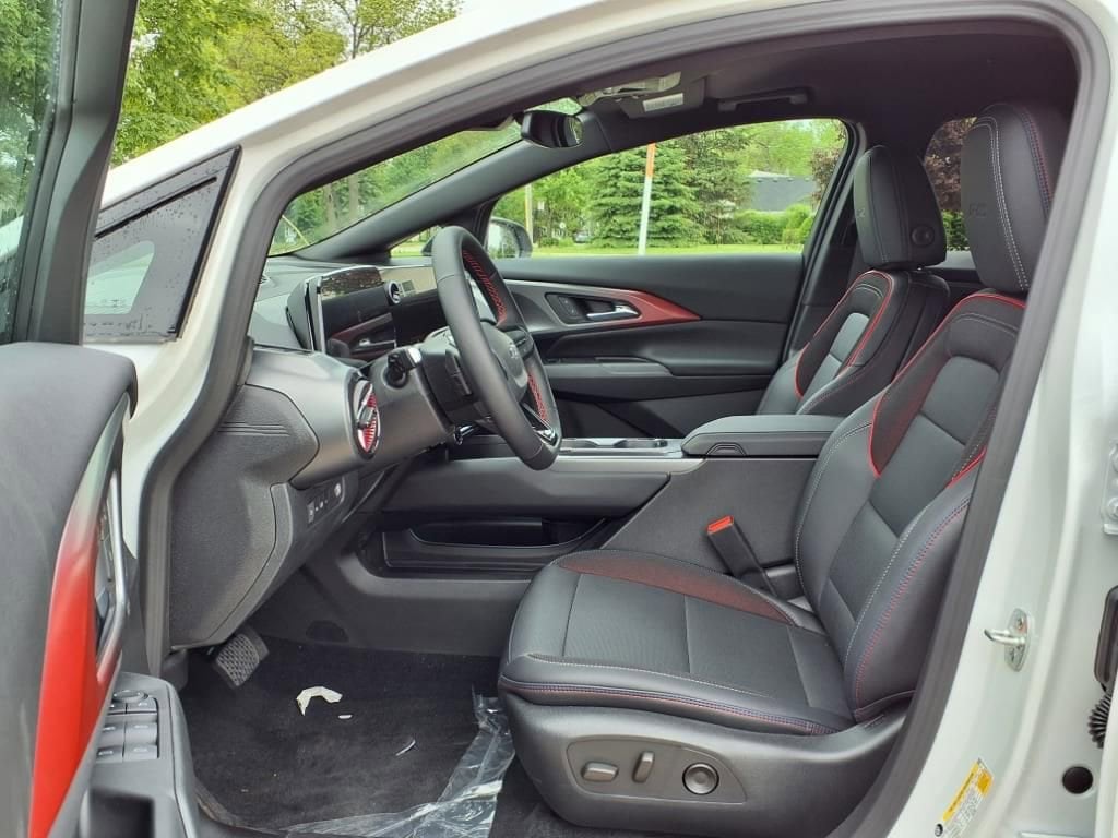 Thumbnail: 2025 Chevrolet Equinox - 15