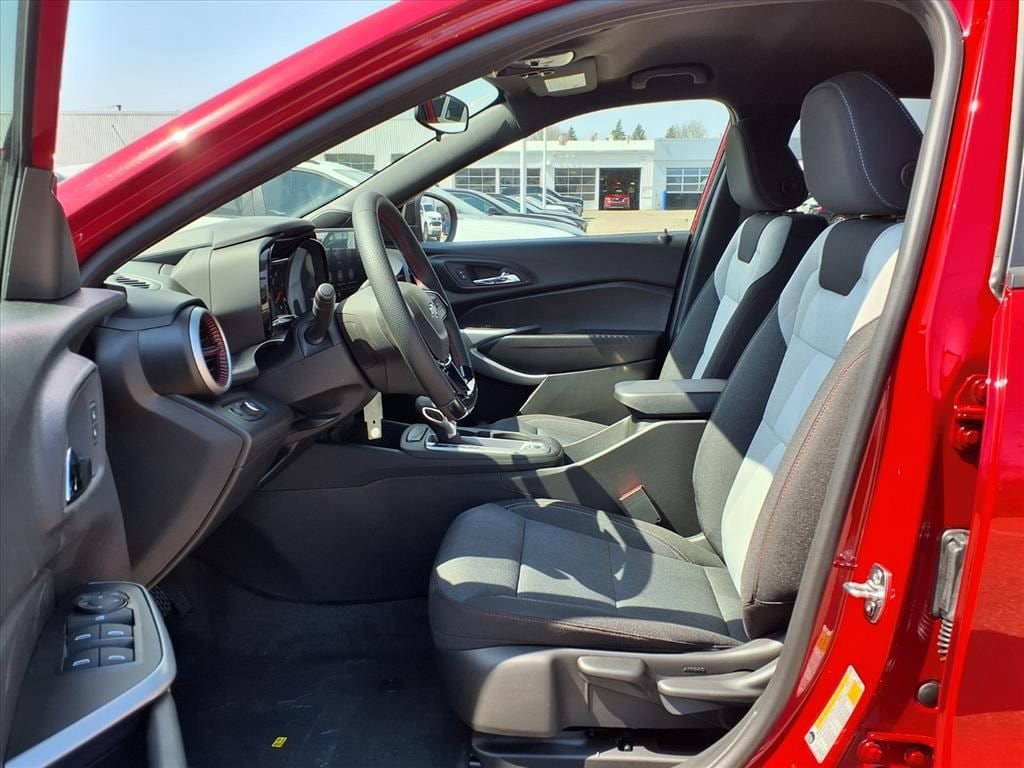 Thumbnail: 2026 Chevrolet Trax - 15