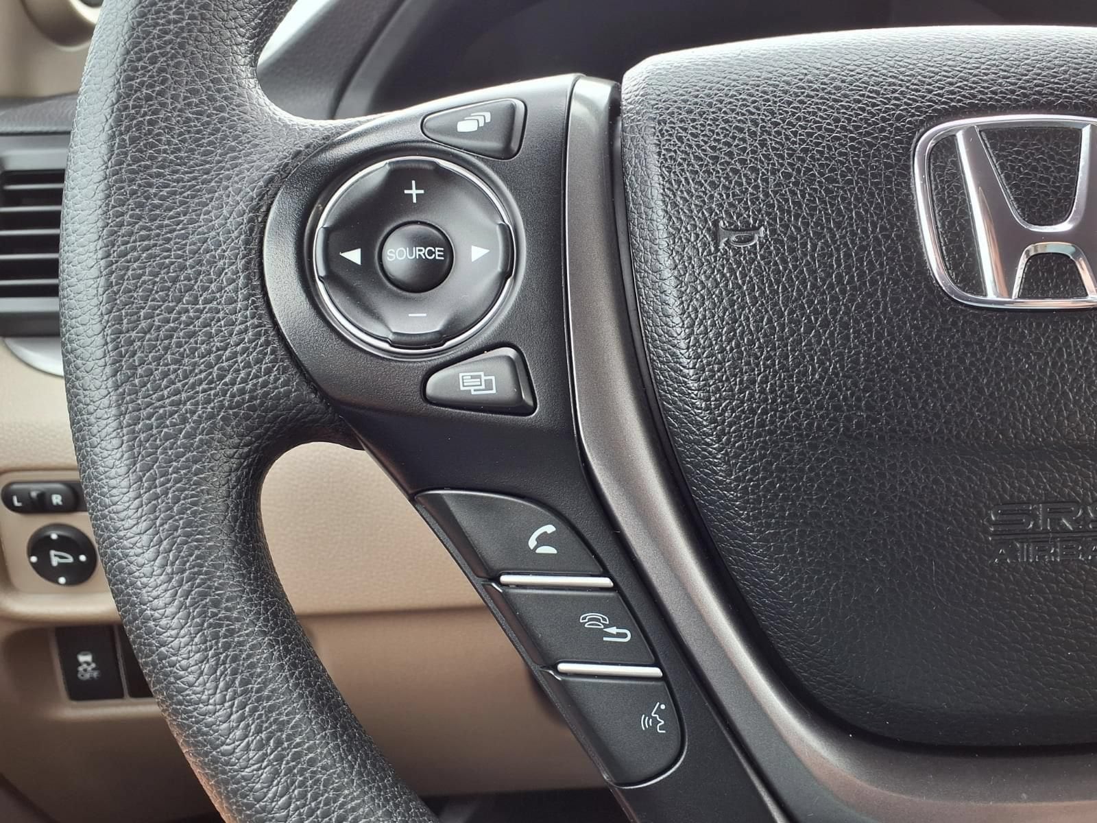 Thumbnail: 2016 Honda Pilot - 27