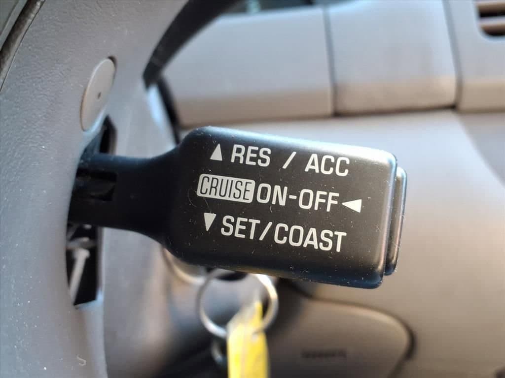 Thumbnail: 2004 Toyota Camry - 25