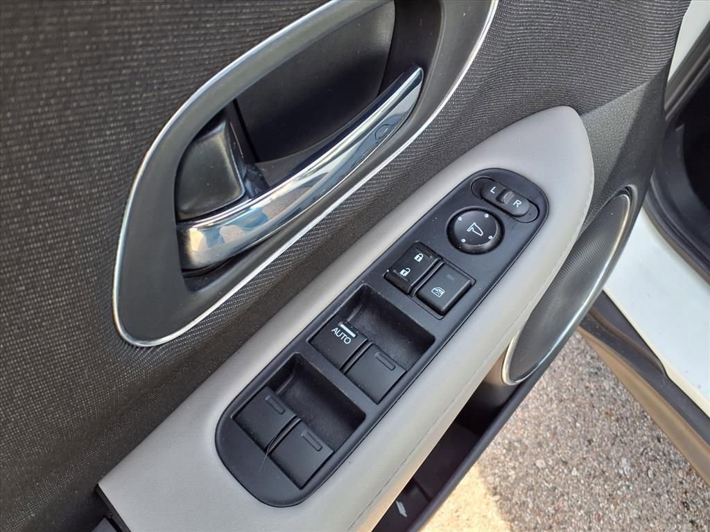 Thumbnail: 2019 Honda HR-V - 15