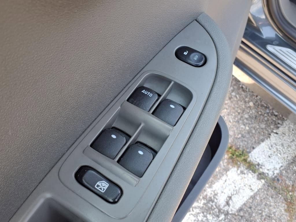 Thumbnail: 2008 Chevrolet Malibu - 15