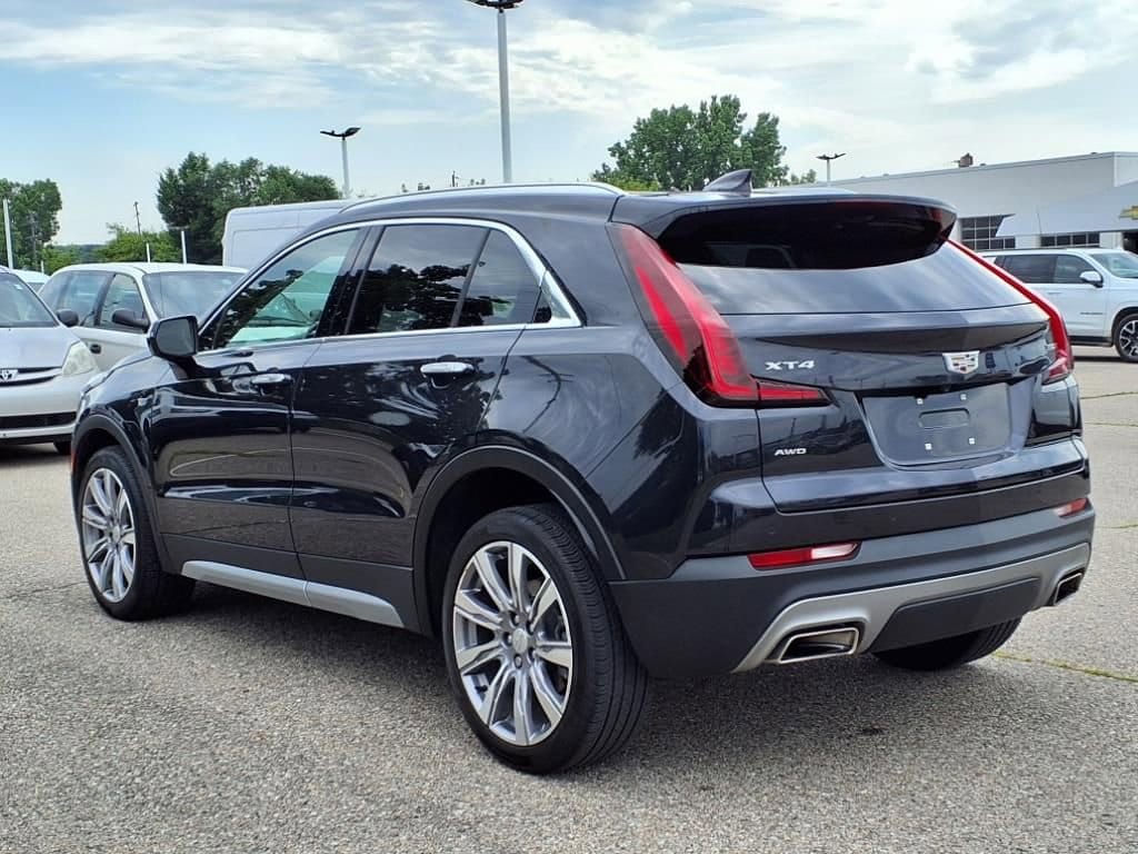 Thumbnail: 2023 Cadillac XT4 - 7