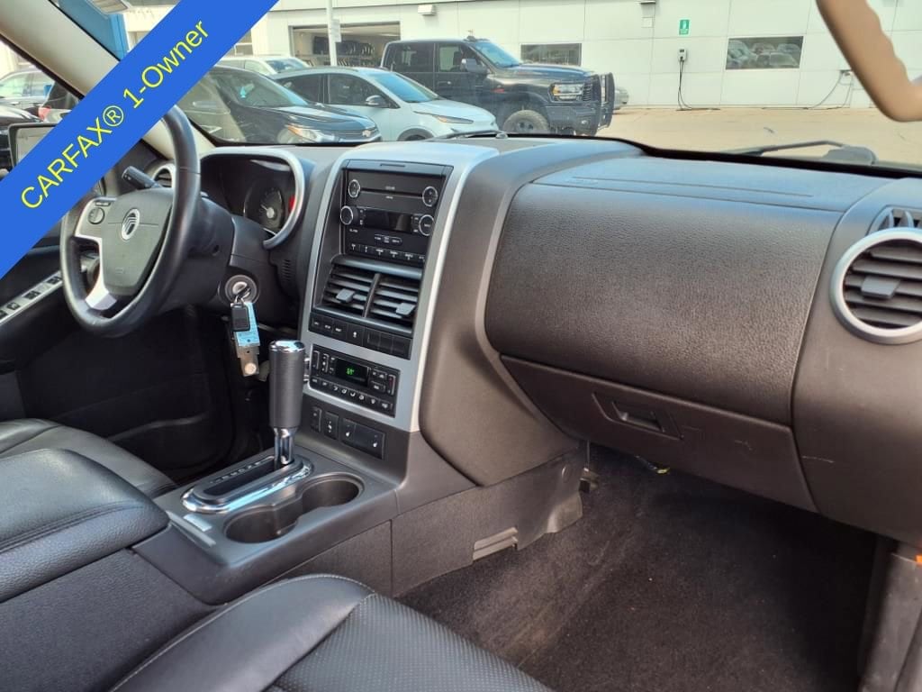 2010 Mercury Mountaineer Premier 16