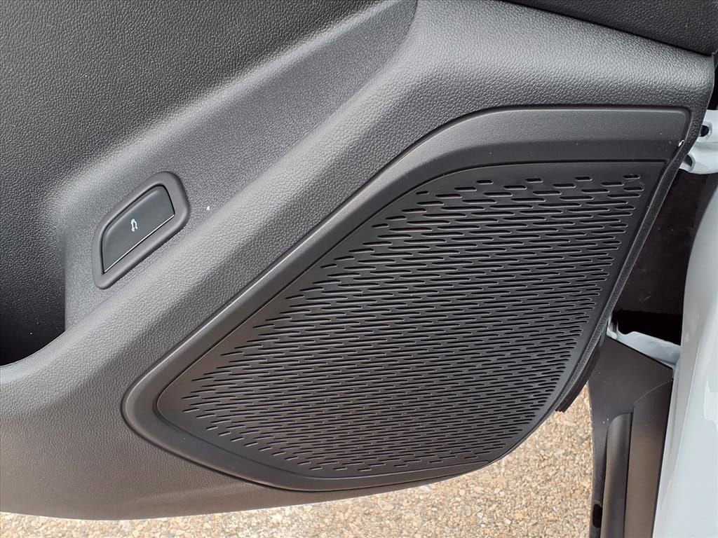 Thumbnail: 2026 Chevrolet Traverse - 14