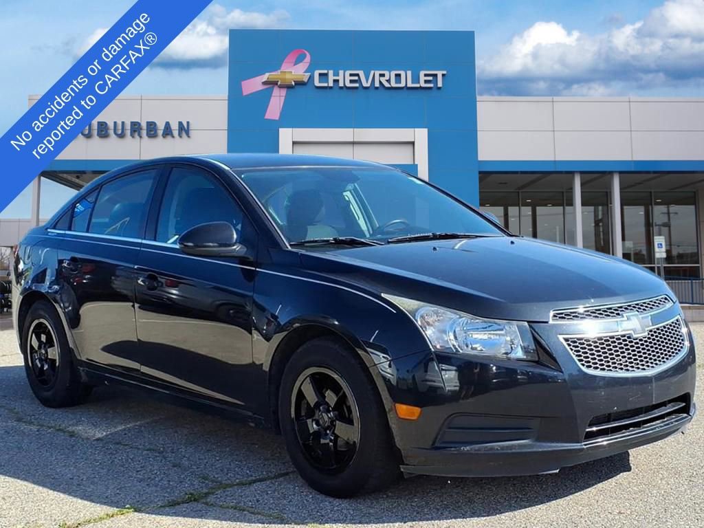 2014 Chevrolet Cruze photo 3