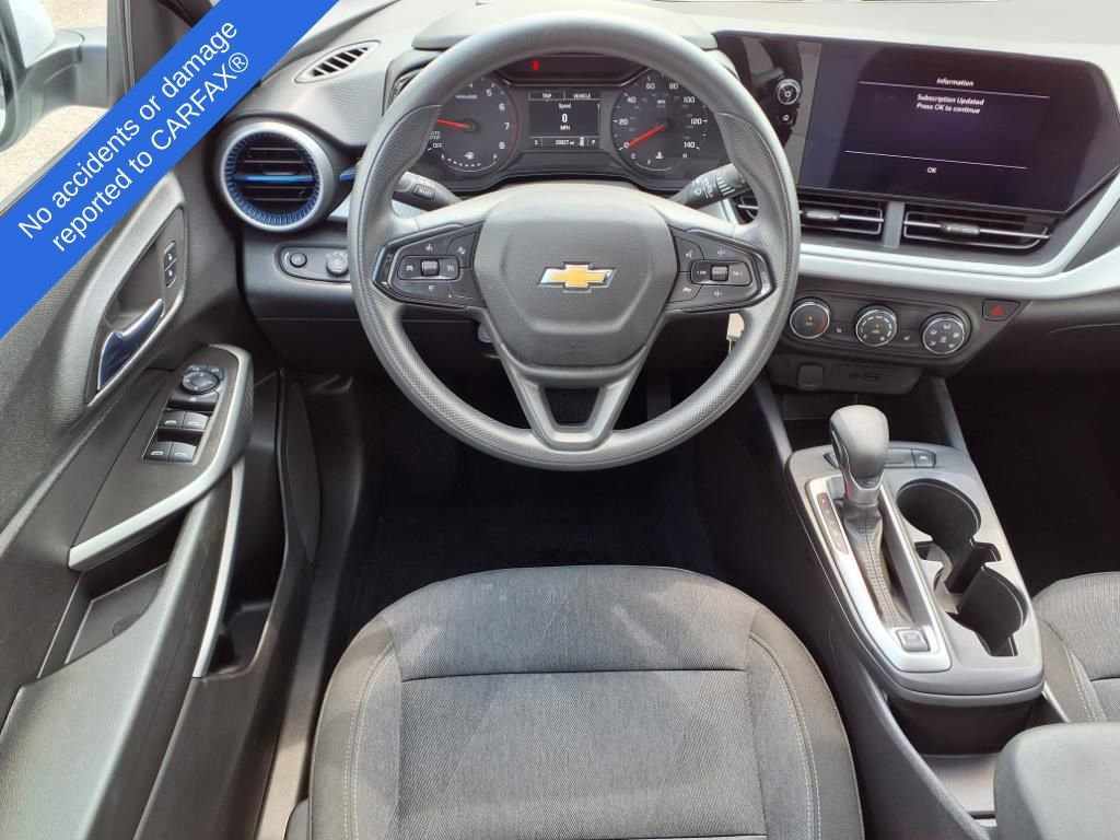 Thumbnail: 2024 Chevrolet Trax - 14