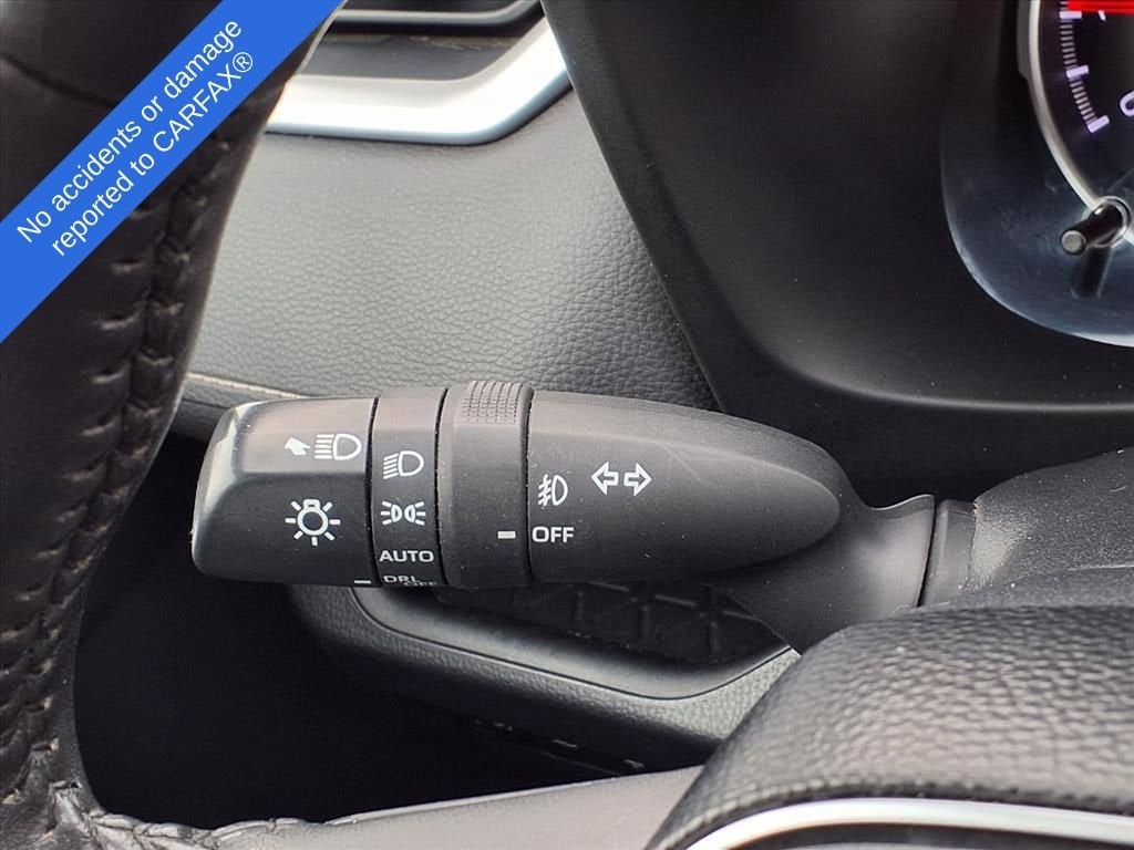 Thumbnail: 2019 Toyota RAV4 - 23