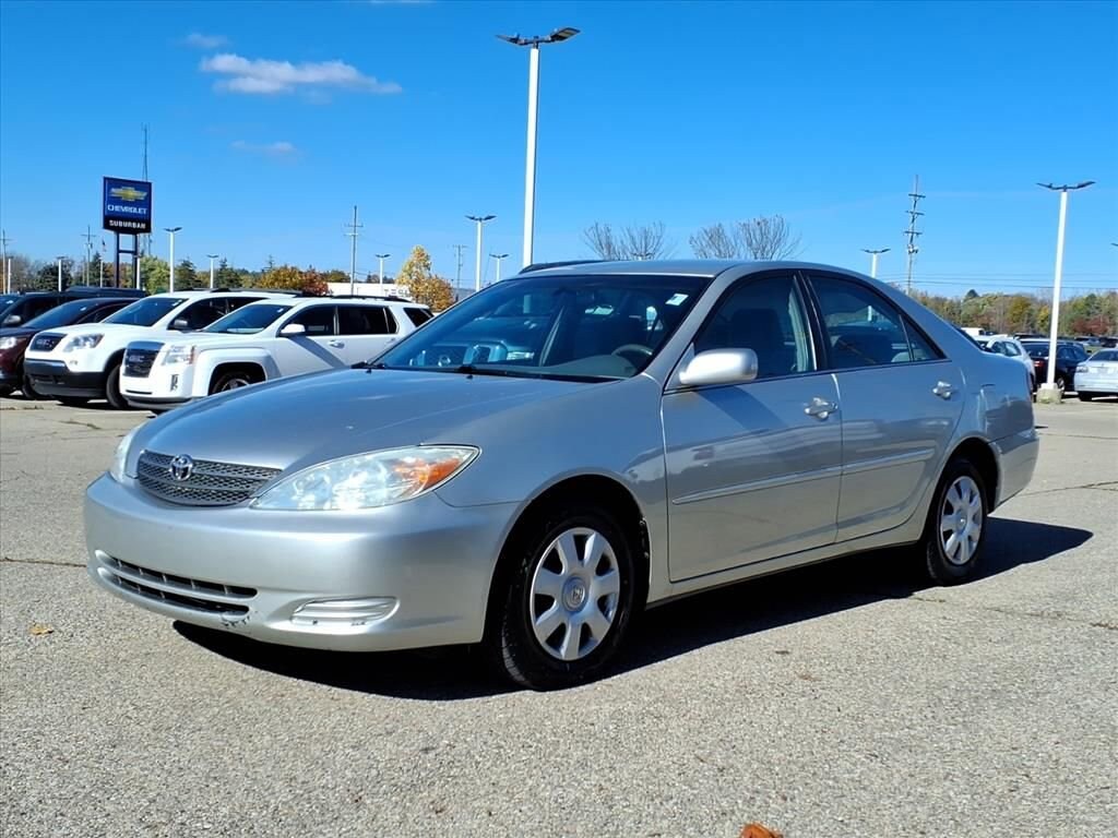 Used 2004 Toyota Camry LE Sedan