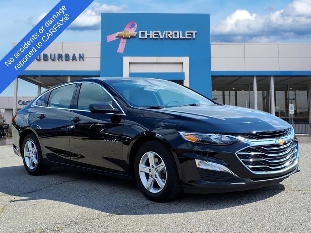 Thumbnail: 2022 Chevrolet Malibu - 3