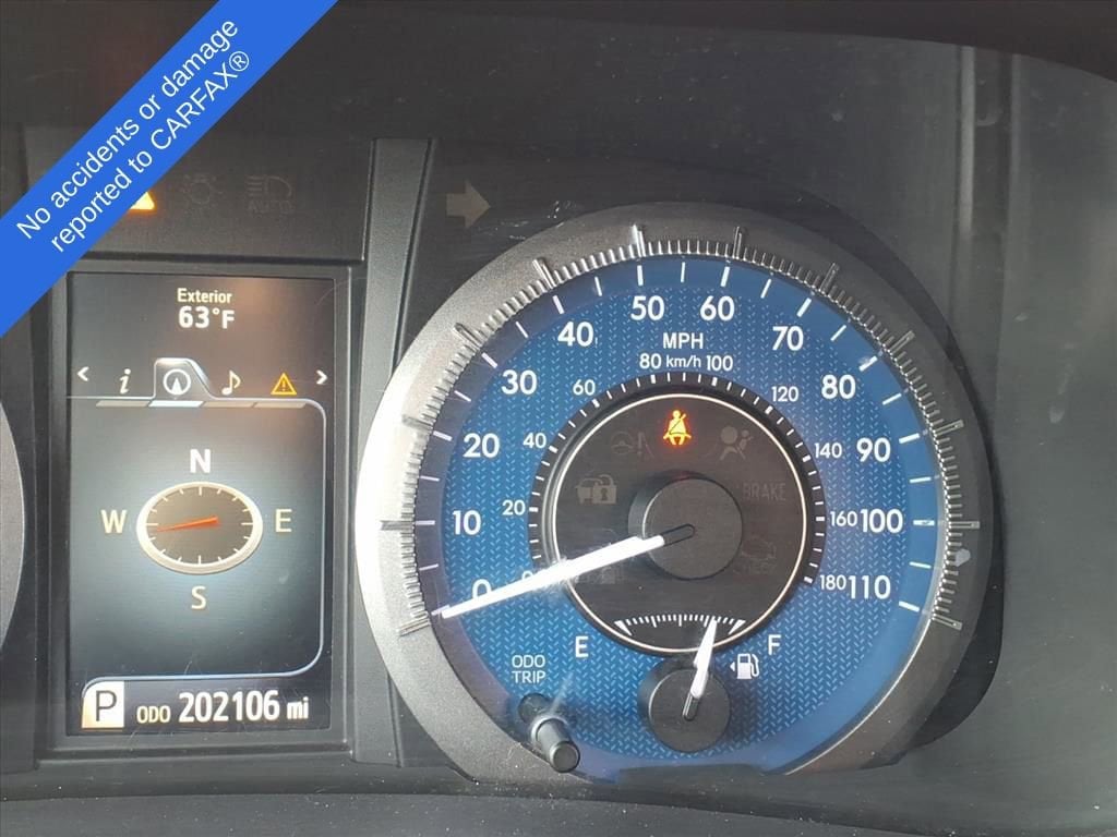 Thumbnail: 2016 Toyota Sienna - 18