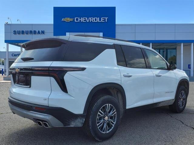 Thumbnail: 2024 Chevrolet Traverse - 4
