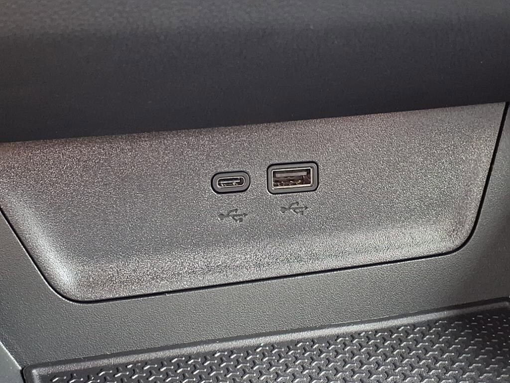 Thumbnail: 2026 Chevrolet Equinox - 16