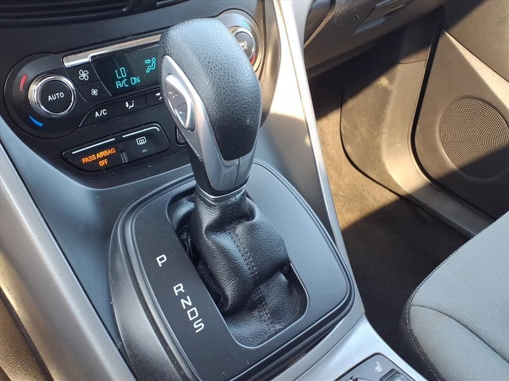 Thumbnail: 2016 Ford Escape - 23