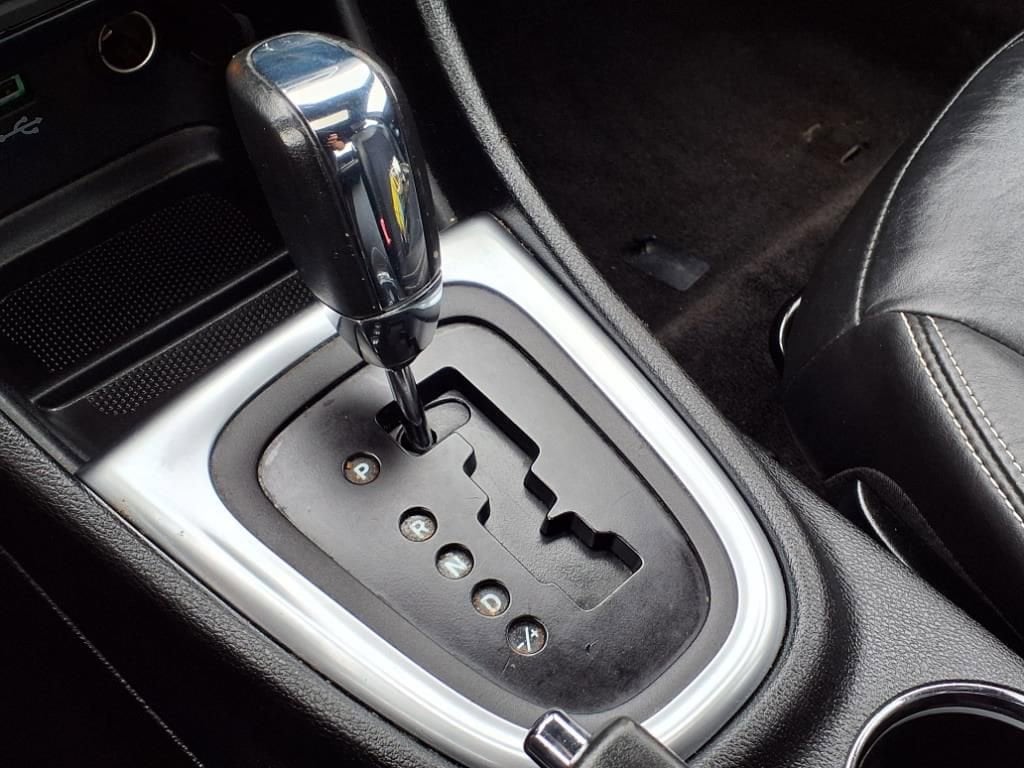 Thumbnail: 2012 Chrysler 200 - 21