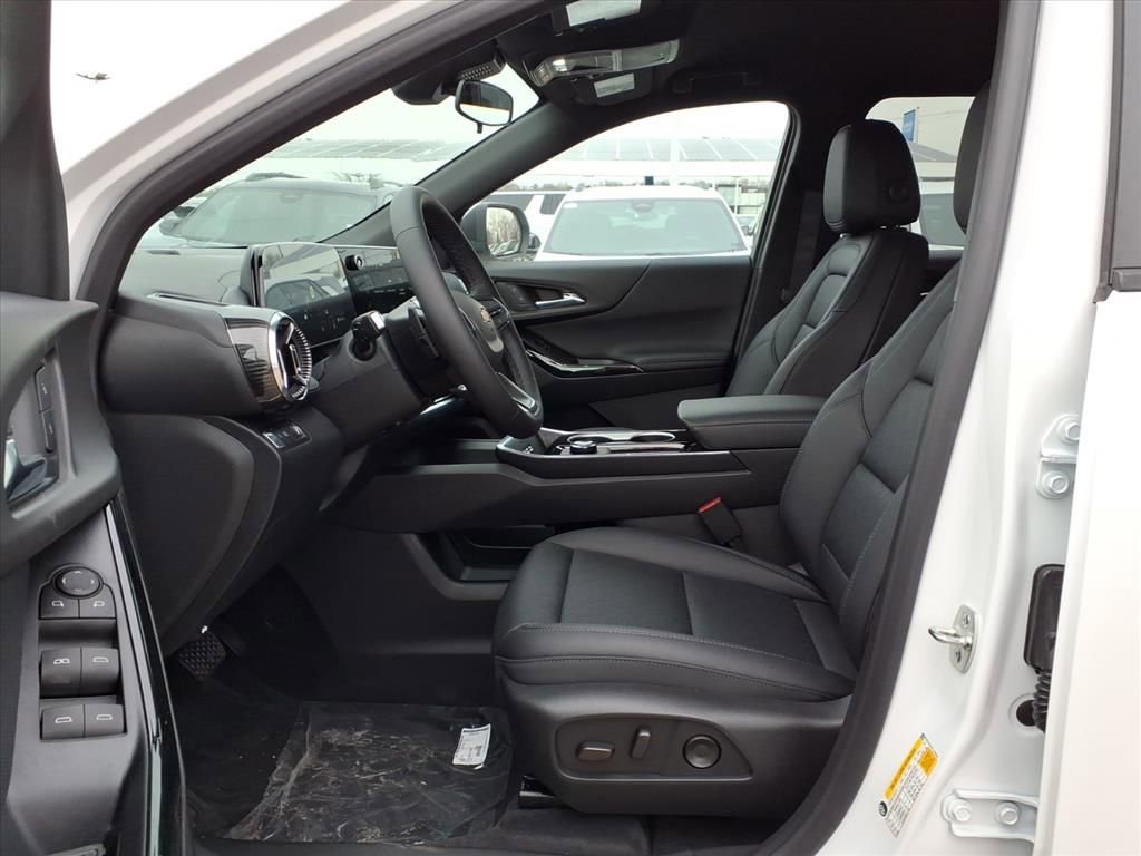 Thumbnail: 2026 Chevrolet Equinox - 14