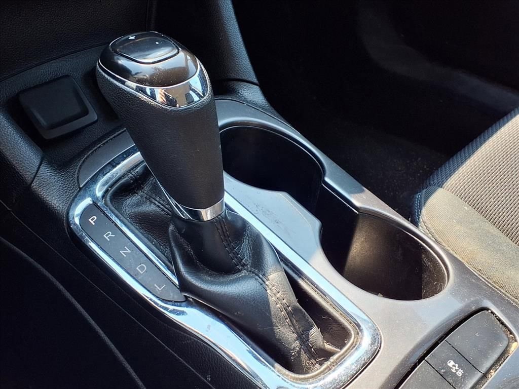 Thumbnail: 2017 Chevrolet Cruze - 22