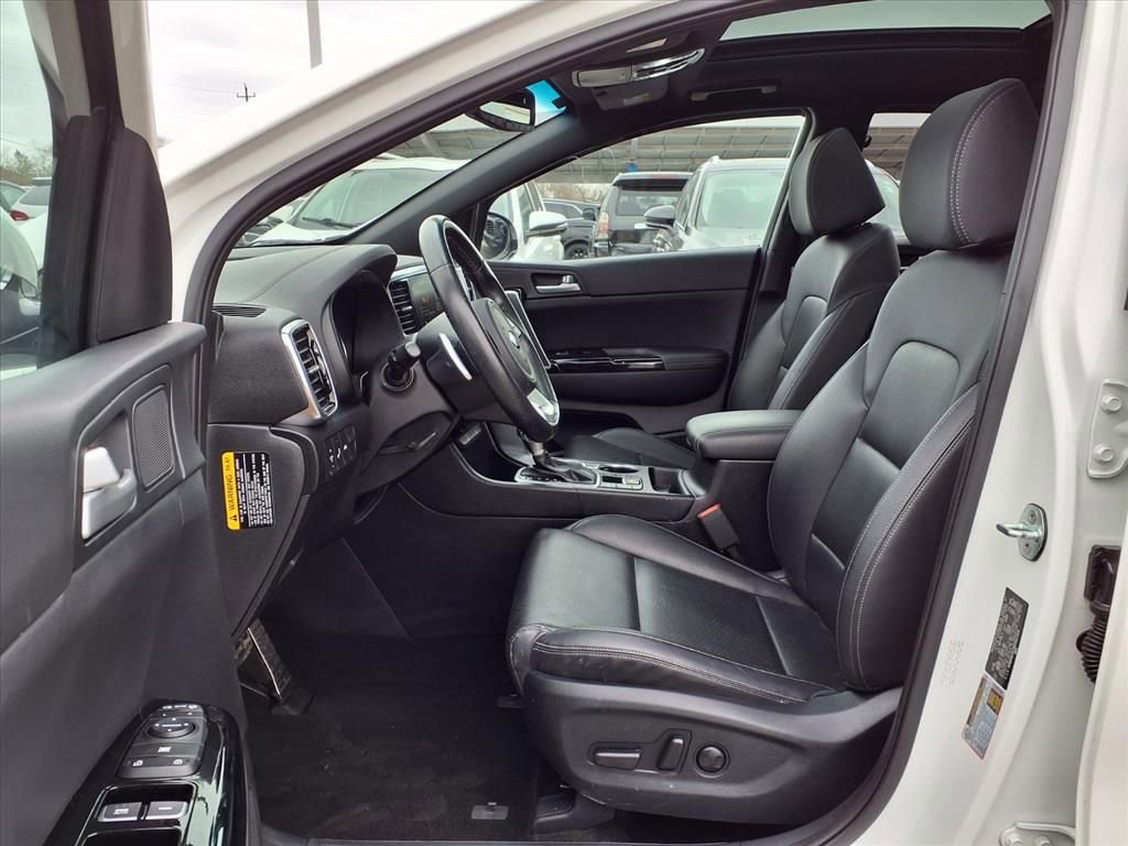 Thumbnail: 2022 Kia Sportage - 17