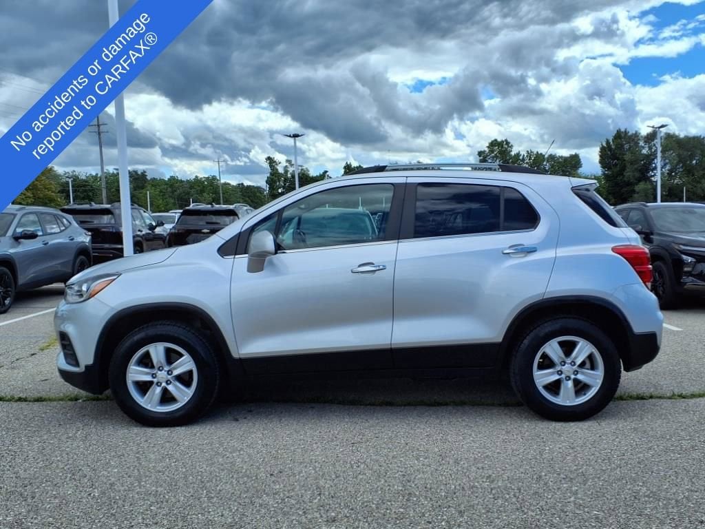 Thumbnail: 2020 Chevrolet Trax - 9