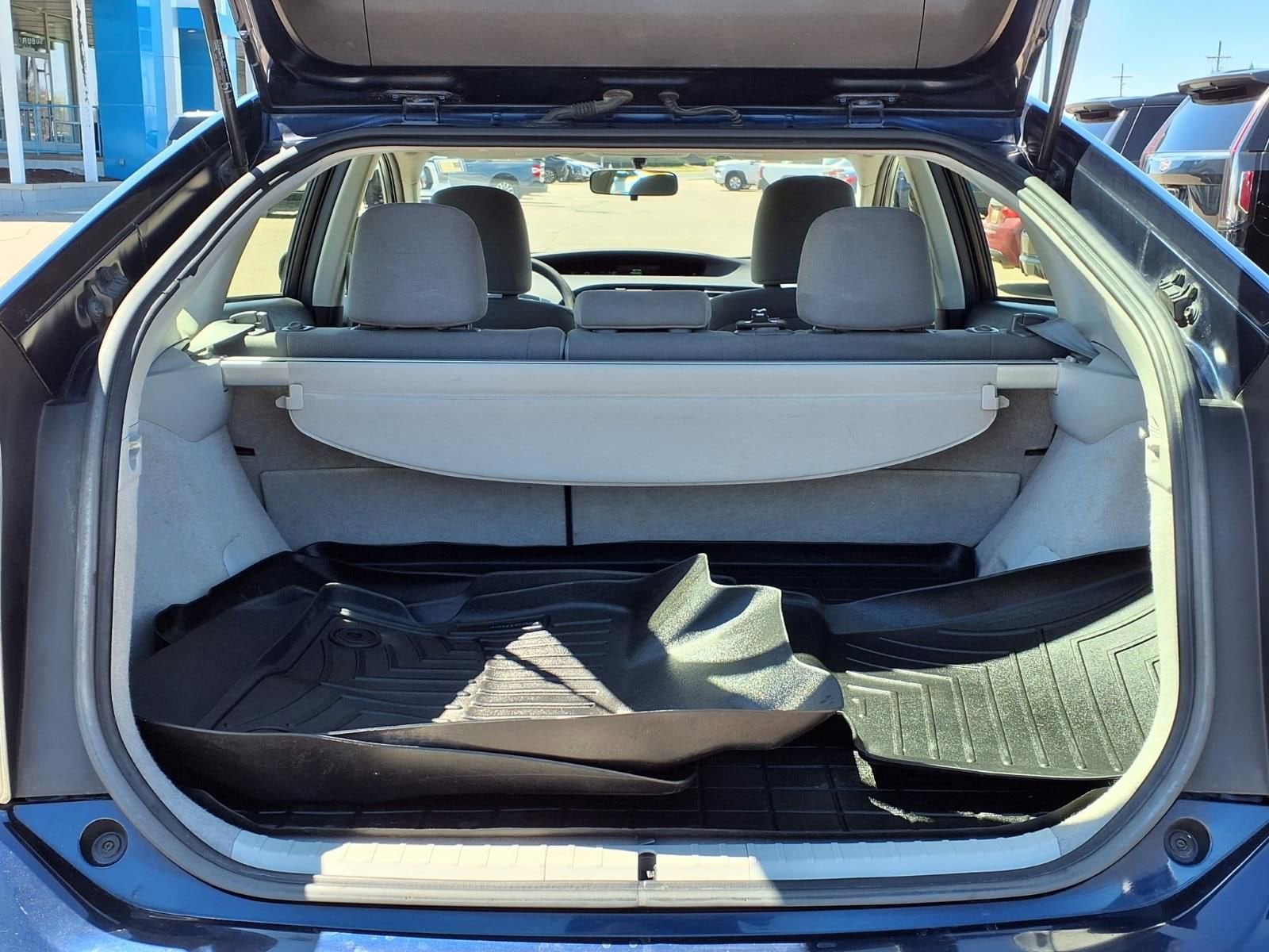 Thumbnail: 2013 Toyota Prius - 10