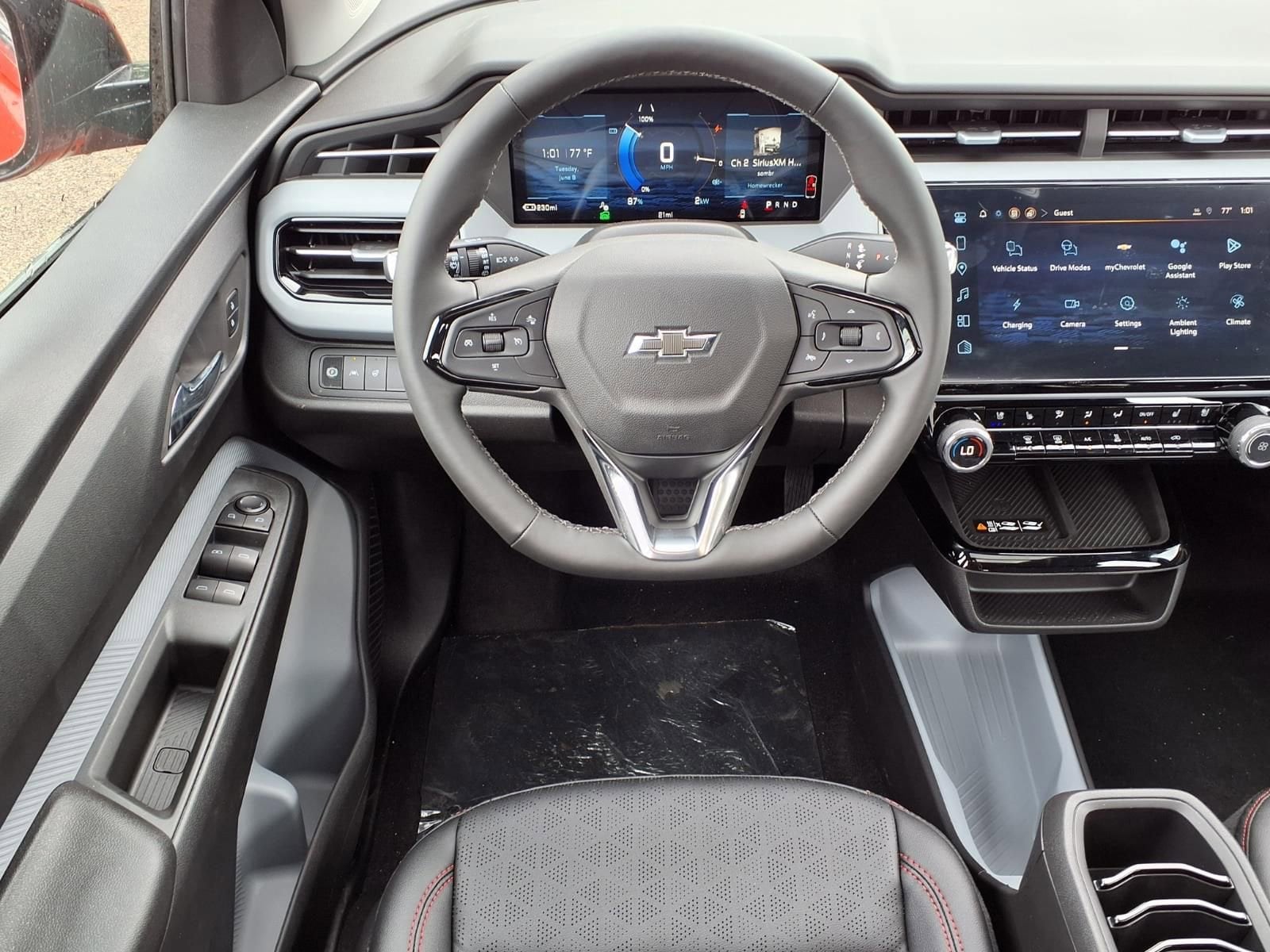 2027 Chevrolet Bolt RS - Photo 12