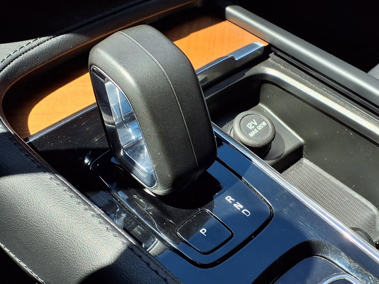 Thumbnail: 2024 Volvo XC90 - 25