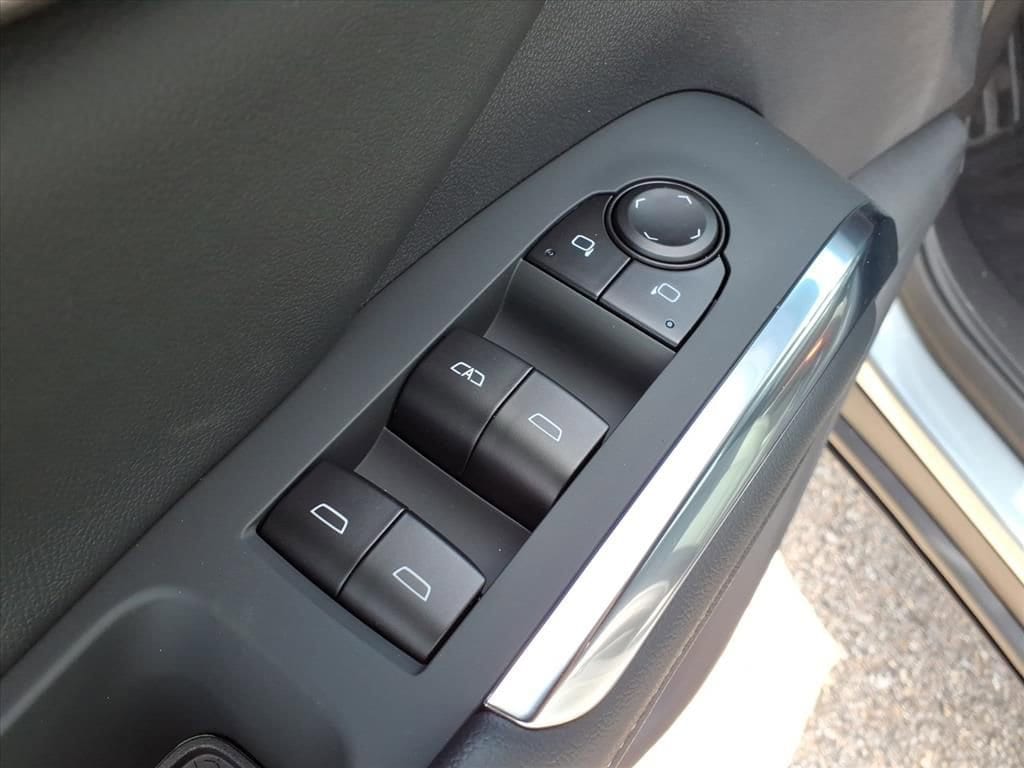 Thumbnail: 2026 Chevrolet Traverse - 12