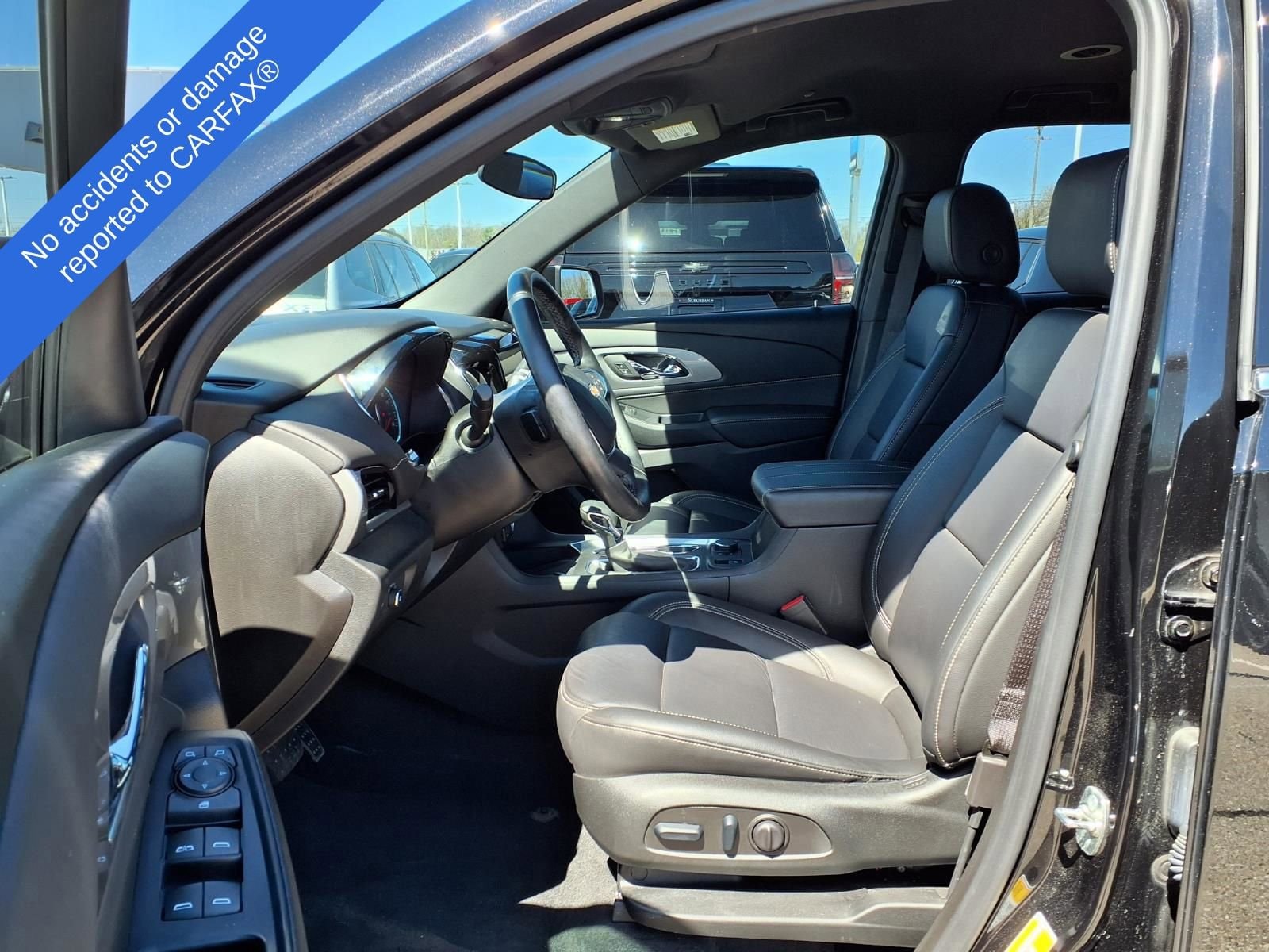 Thumbnail: 2023 Chevrolet Traverse - 18