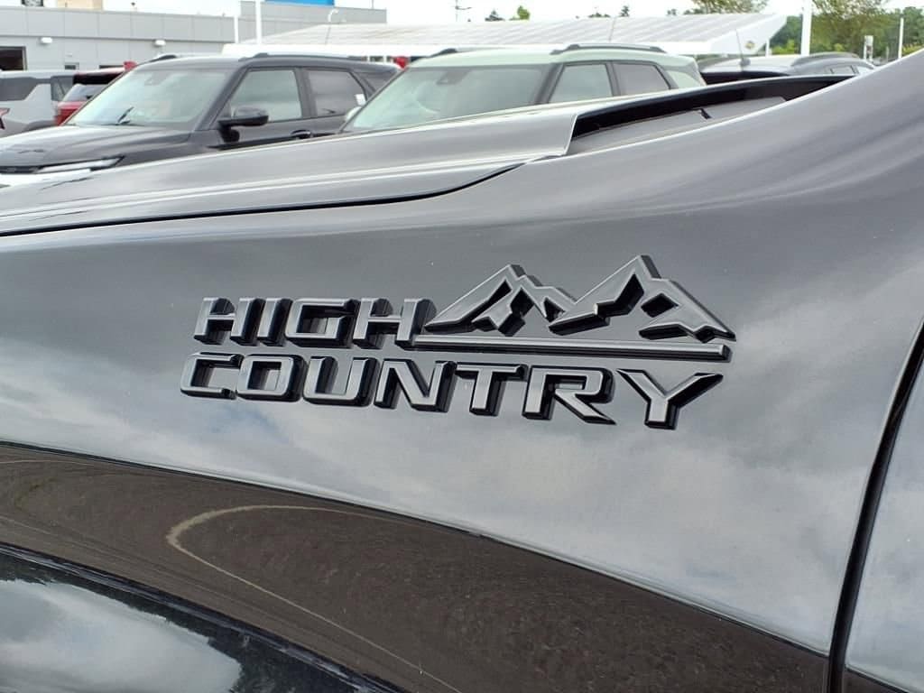 Thumbnail: 2025 Chevrolet Silverado 1500 - 10