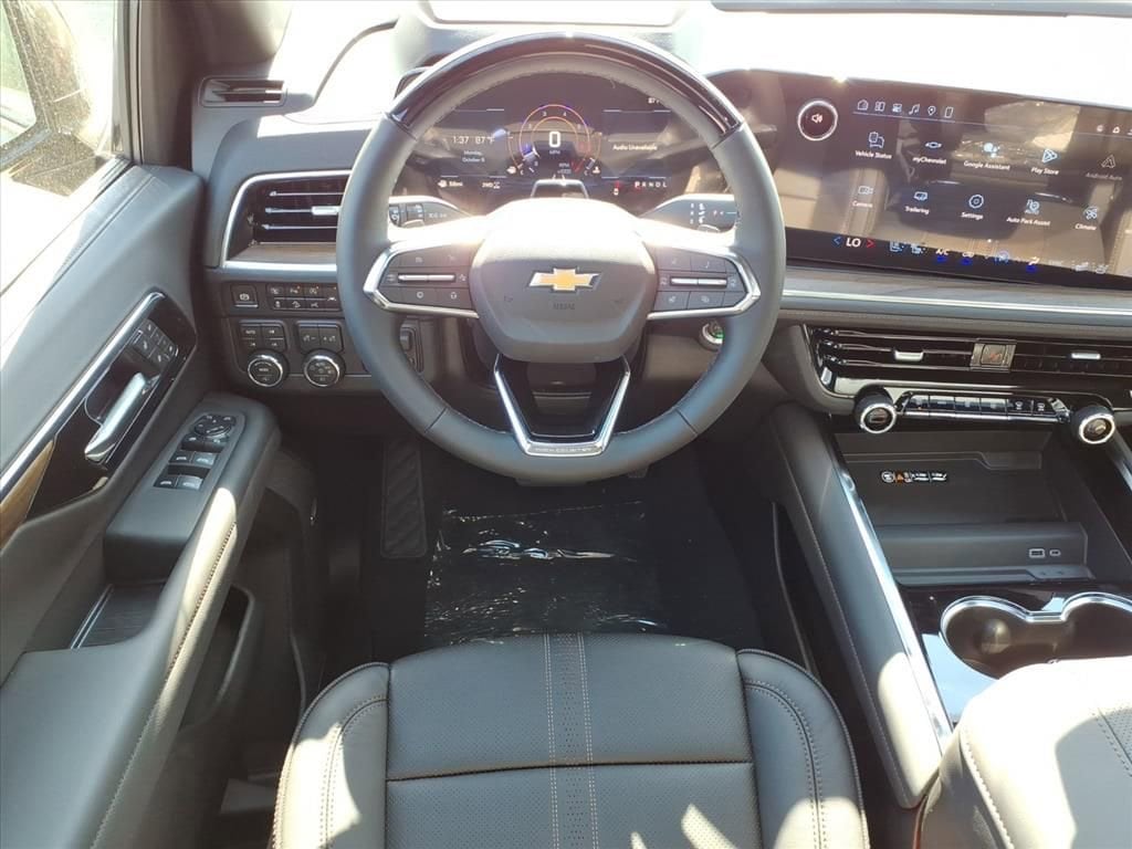 Thumbnail: 2026 Chevrolet Suburban - 10