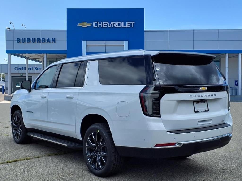 Thumbnail: 2025 Chevrolet Suburban - 6