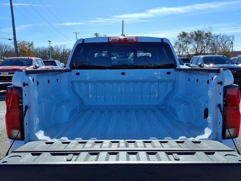 Thumbnail: 2026 Chevrolet Colorado - 8