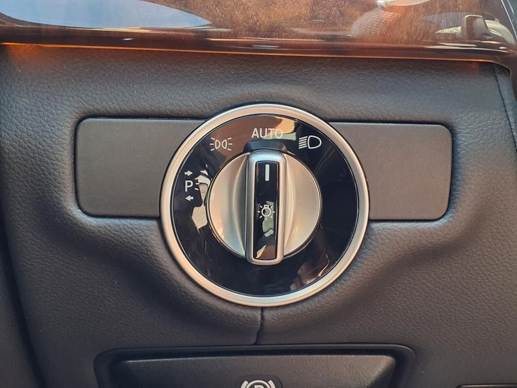 Thumbnail: 2014 Mercedes-Benz CLS - 30