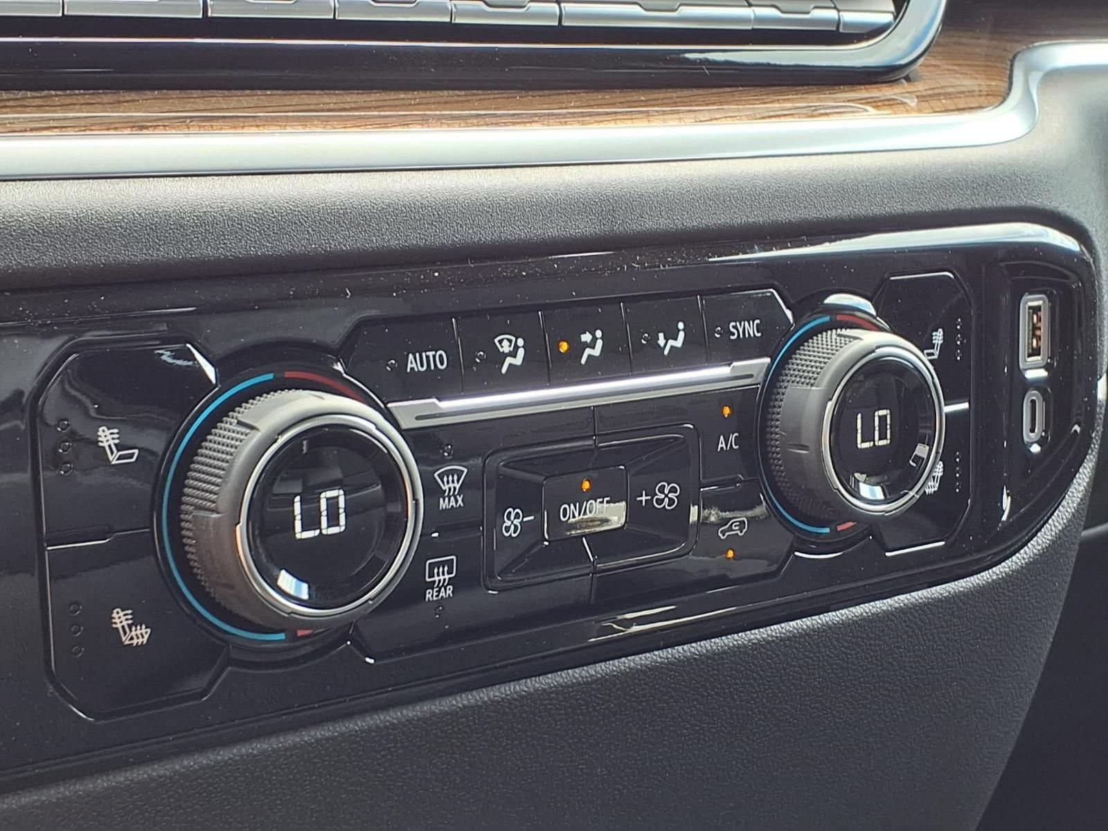 2026 Chevrolet Silverado 1500 LT - Photo 18