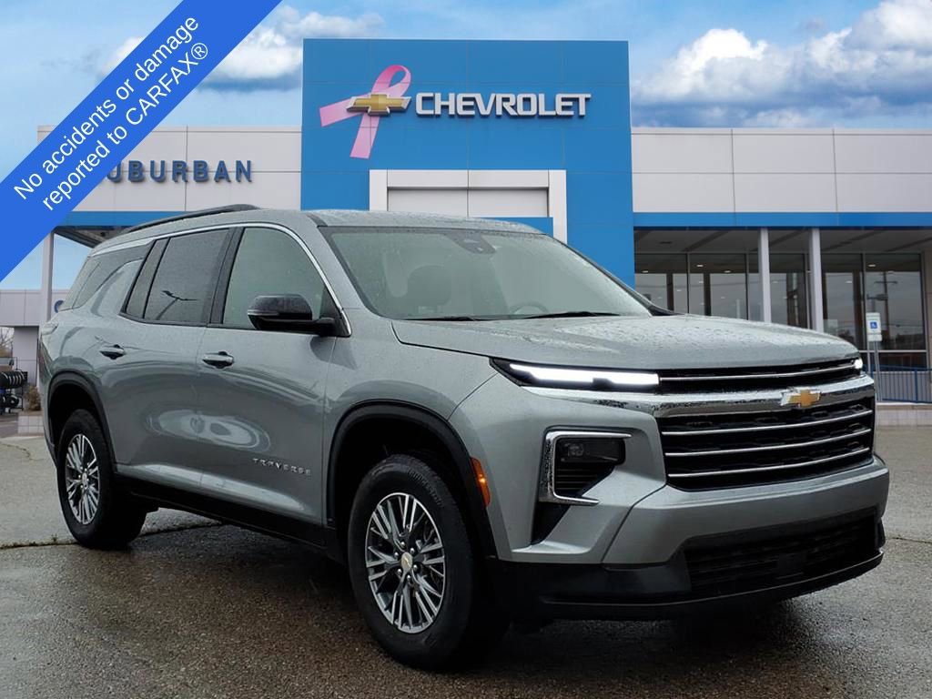 2025 Chevrolet Traverse photo 3
