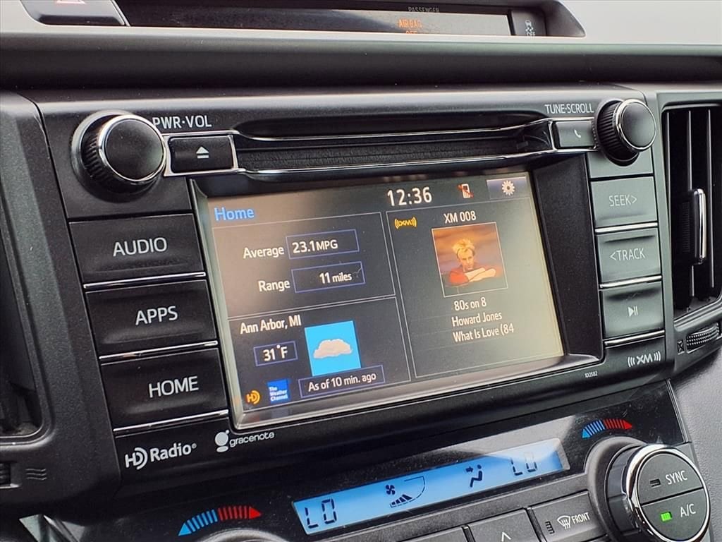 Thumbnail: 2016 Toyota RAV4 - 22