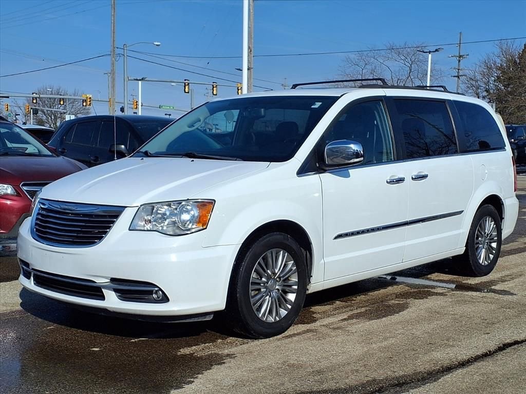 2016 Chrysler Town & Country Touring -
                  Ann Arbor, MI